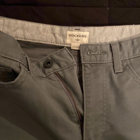Grey Dockers khakis - Picture 4 of 6